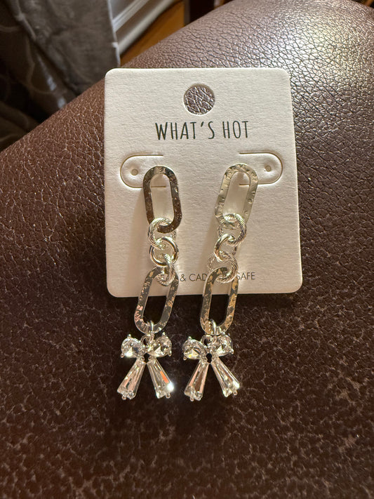 Silver Hammered Oval Bow Drop Earrings ✨