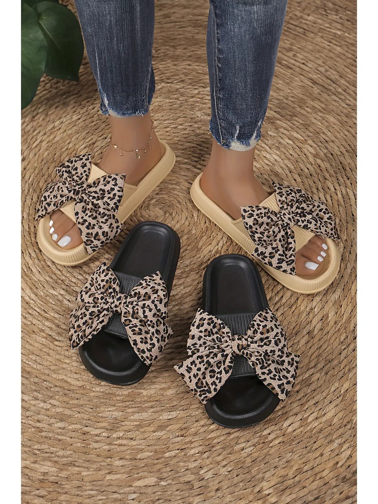 Contrast Leopard Bow Decor Casual Comfort Slippers